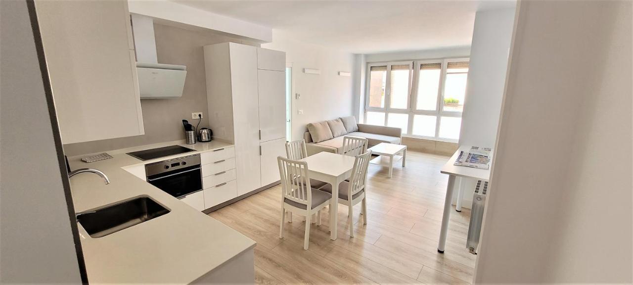 Cozy White Home In Getxo ภายนอก รูปภาพ