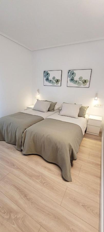 Cozy White Home In Getxo ภายนอก รูปภาพ